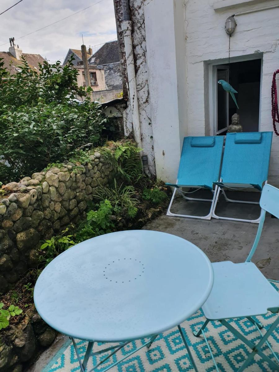 Tiny Bikini, Ault, Baie de Somme, 200 m de la mer - Housity