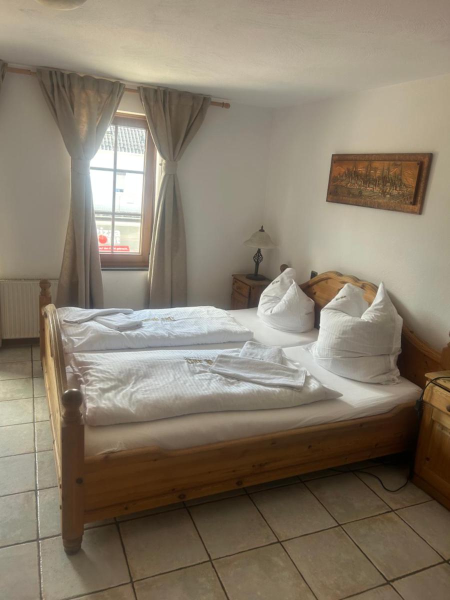 Gasthof zur Post - Housity