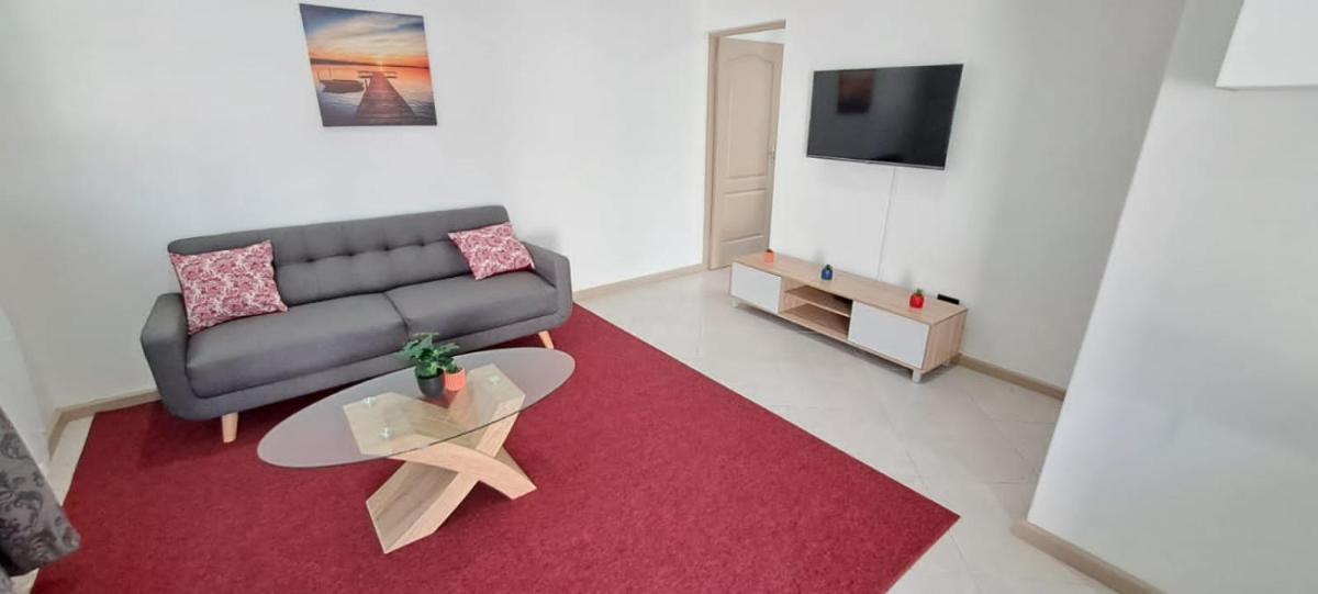 HARESCA LUXURY Accommodation Parow - Housity