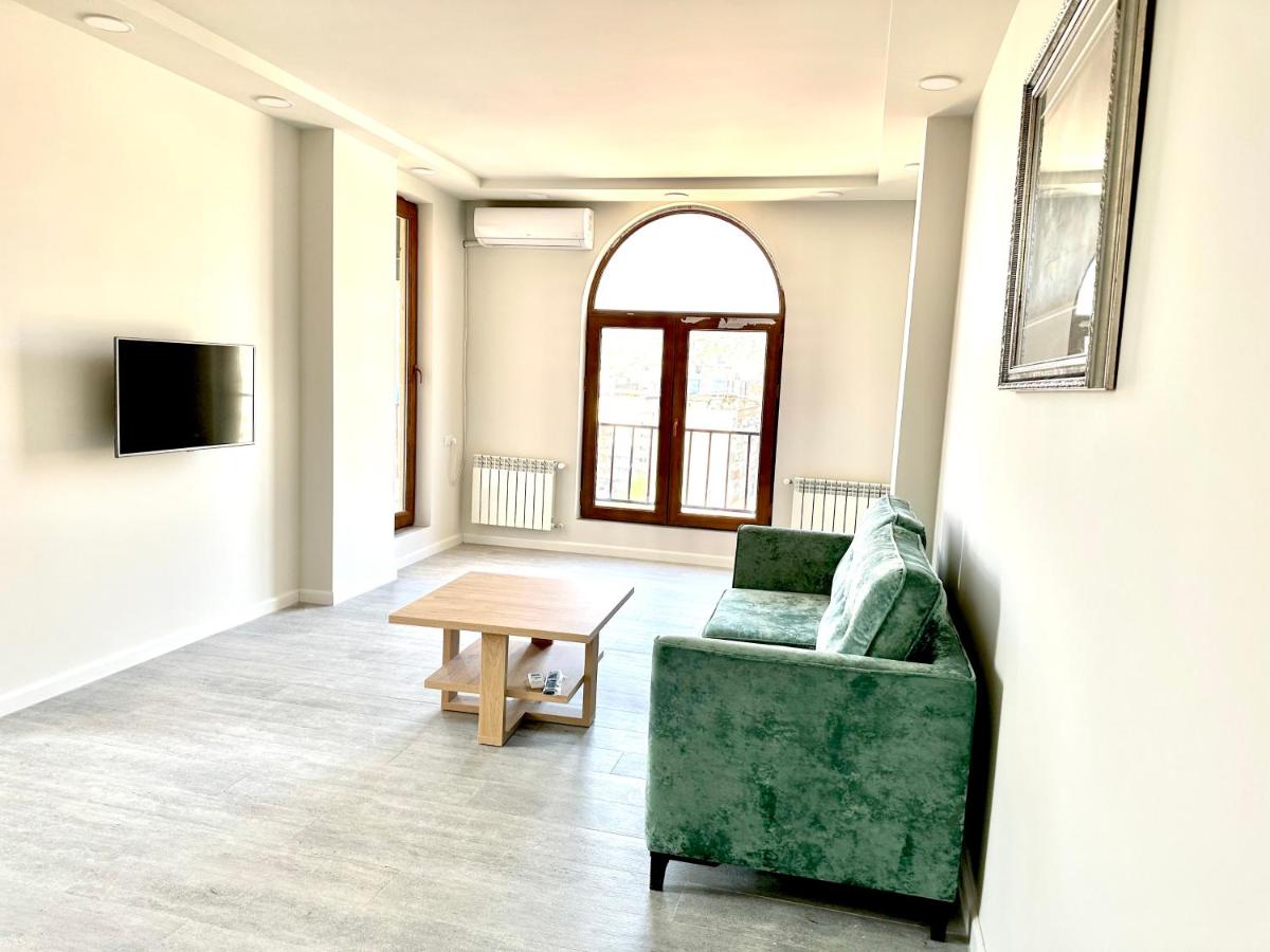 Khorenatsi apartments - Housity