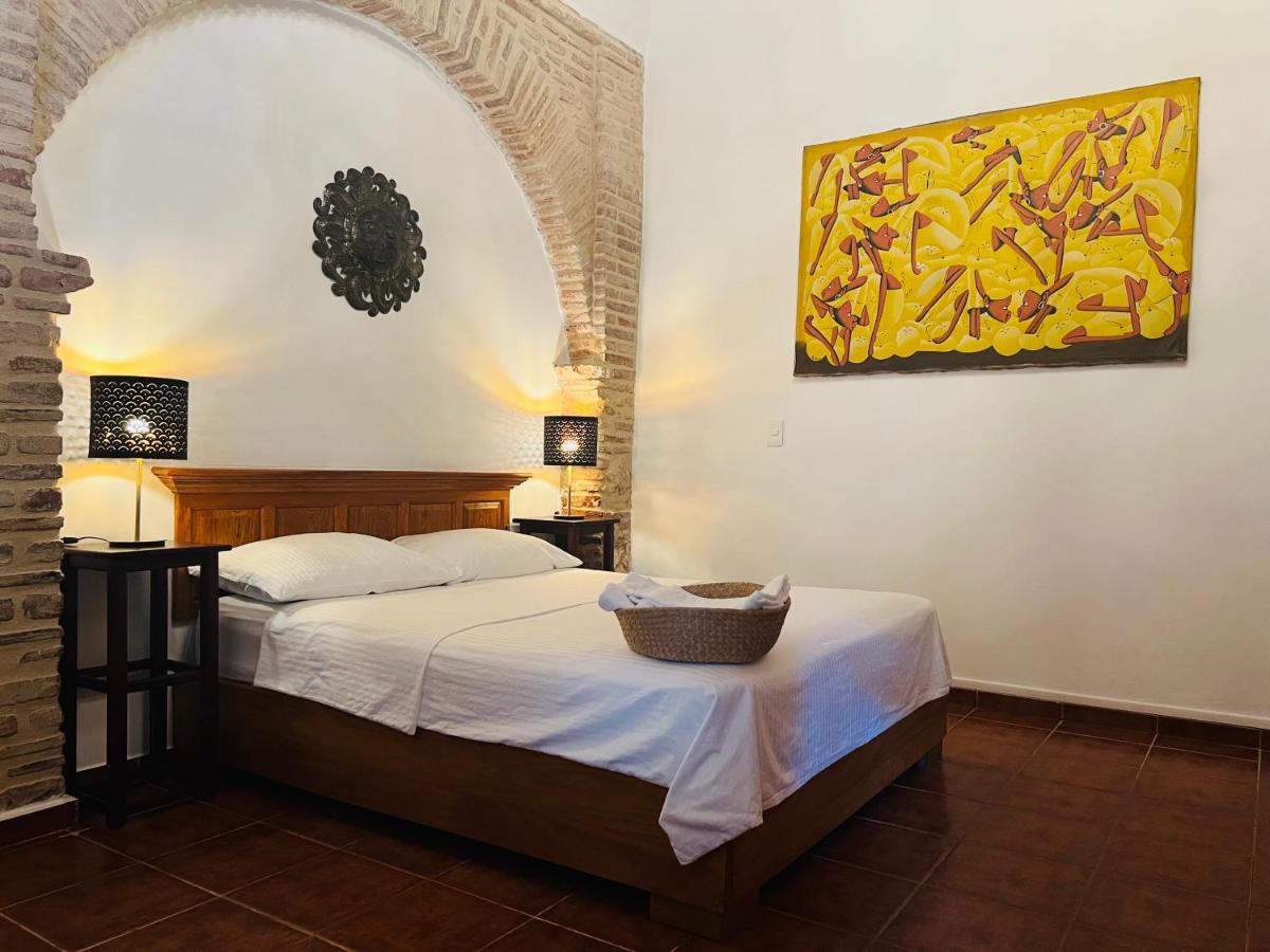 Paseo Colonial - El Monasterio - Housity