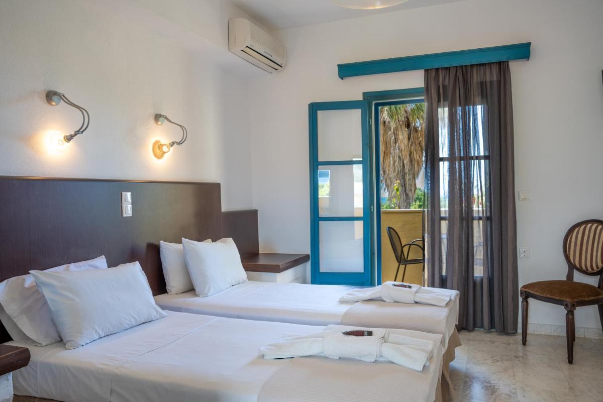 Karavostasi Beach Hotel - Housity