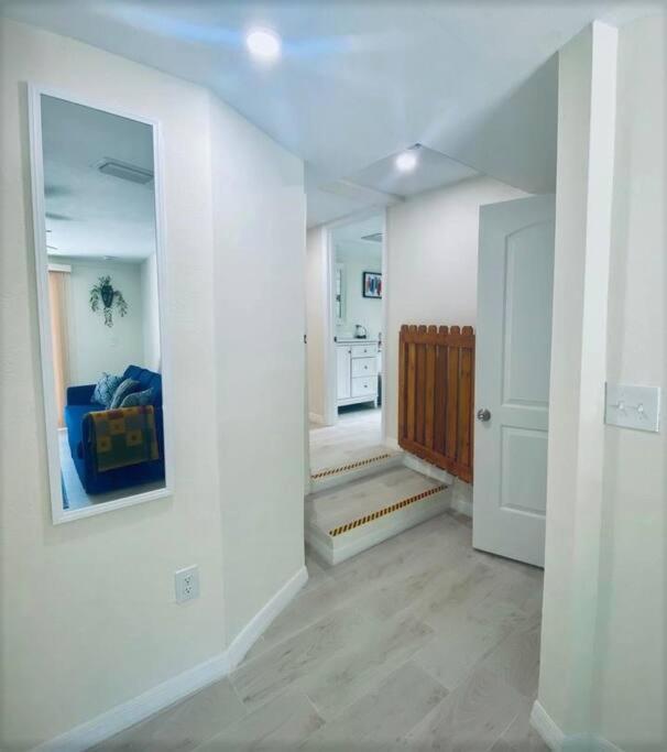 *Home in Sarasota Close to Siesta Key Beach* - Housity