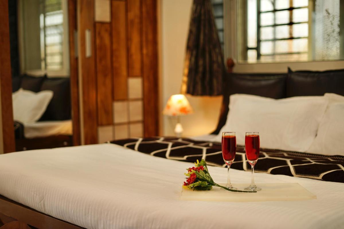 Aksha Villa - Housity