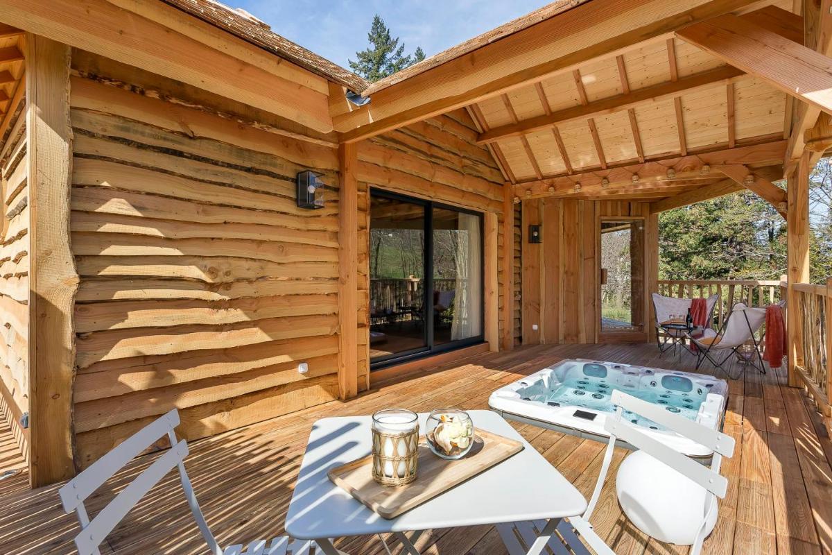 Les Cabanes Suspendues - Housity