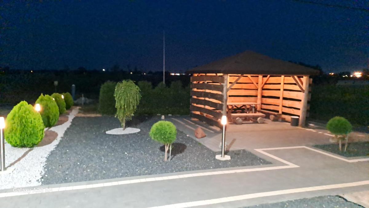 Noclegi , pokoje gościnne - Housity