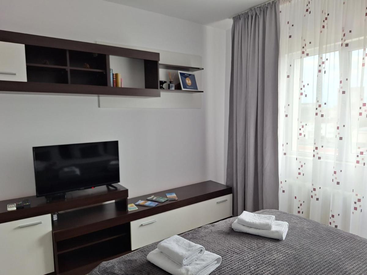 FARMEC Apartament - Housity
