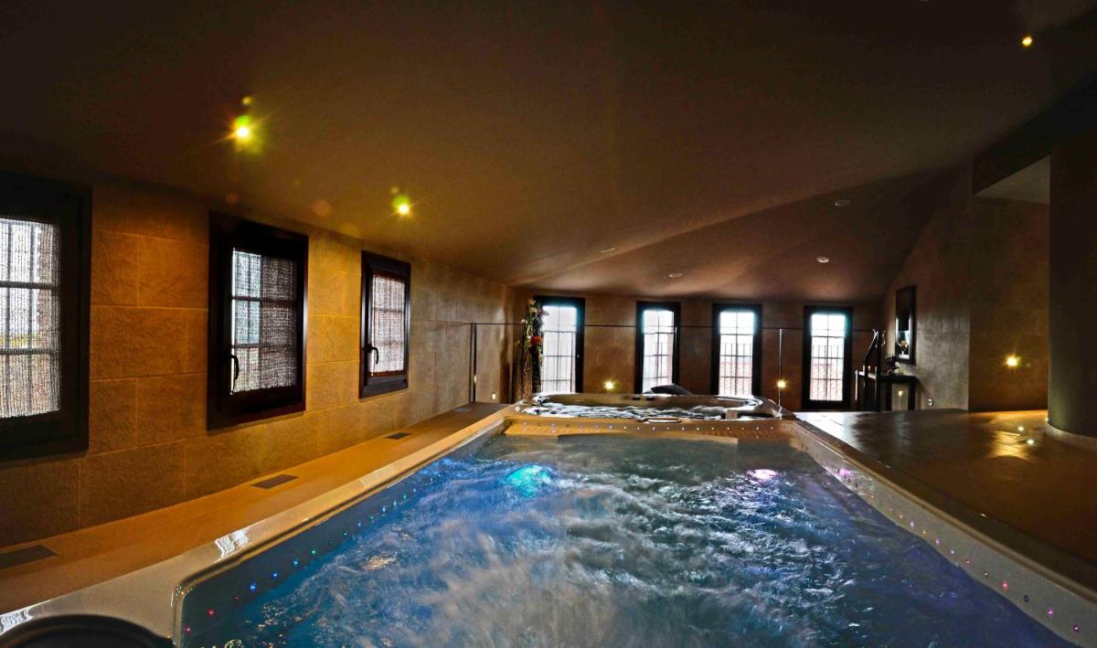 Piscina en o cerca de Cal Barber