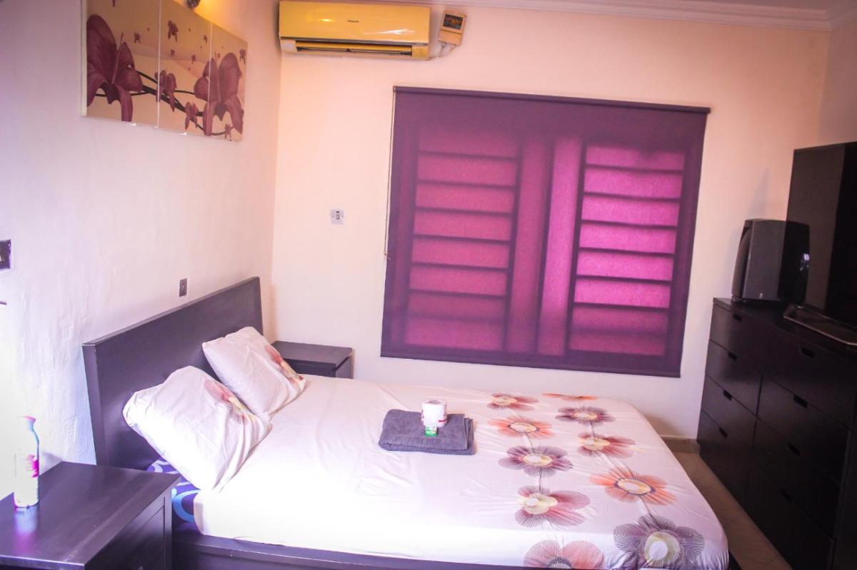 Rare! Cozy 3-bedroom flat in the heart of Lagos. - Housity
