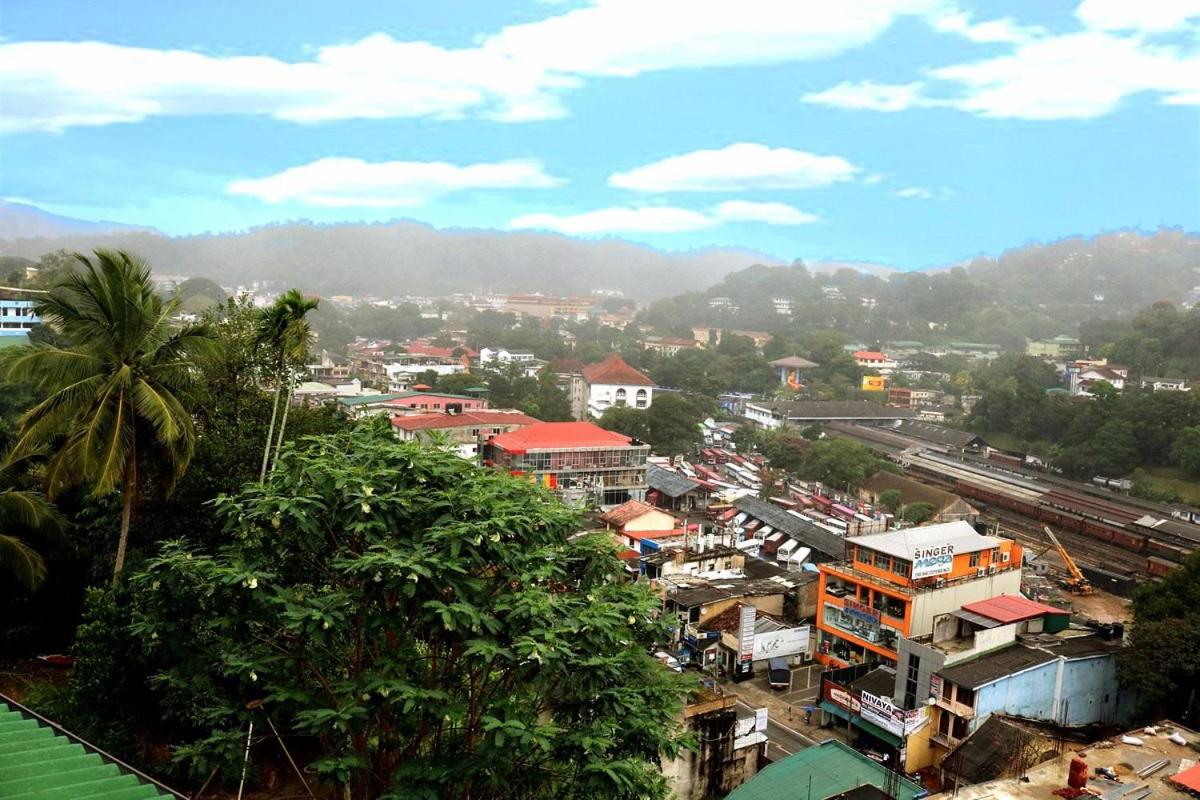 Hotel Hill Top - Housity
