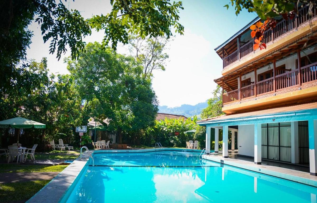 Hotel Hill Top - Housity