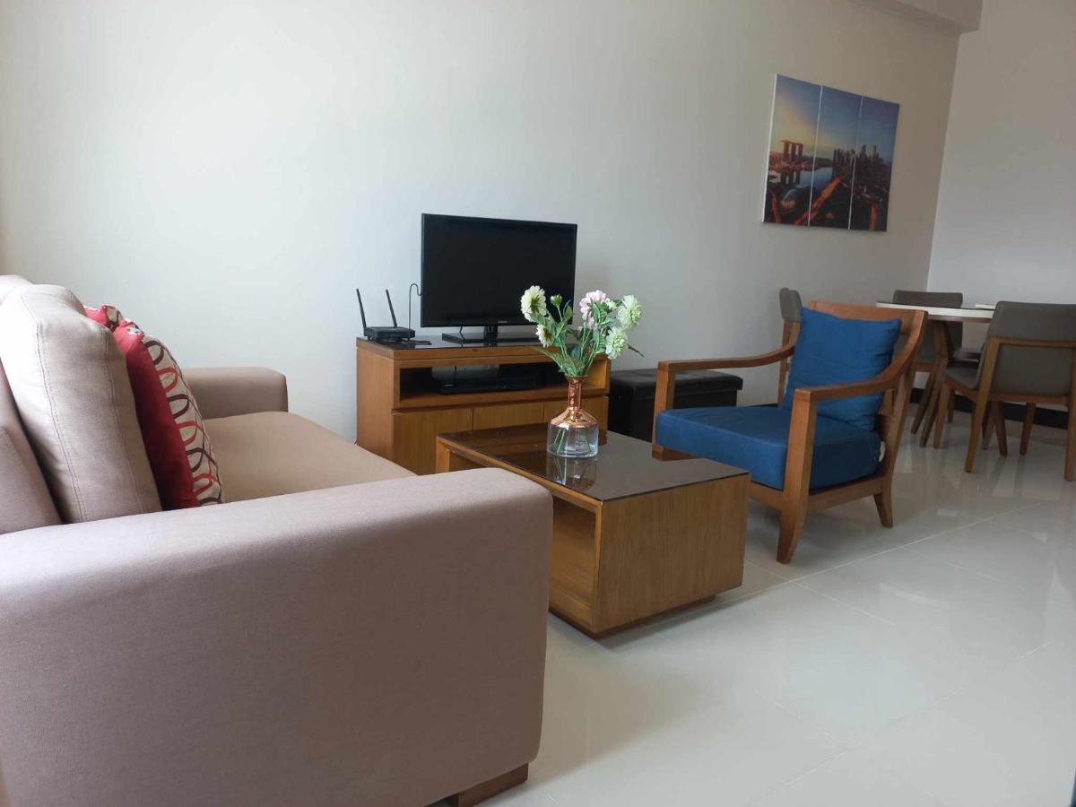 EGO's CONDO-Mactan NewTown Cebu-1BR - Housity