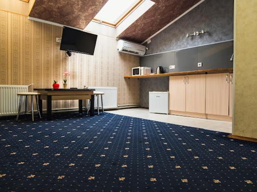 Hotel UNENEGE - Housity