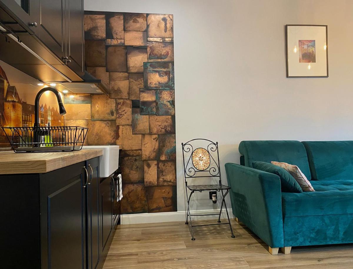 Apartament ZIELONY lub BURSZTYNOWY z parkingiem Stare Miasto Gdańsk - Housity