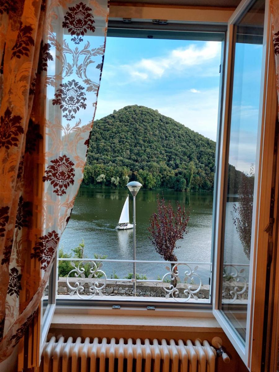Le finestre sul lago - Housity