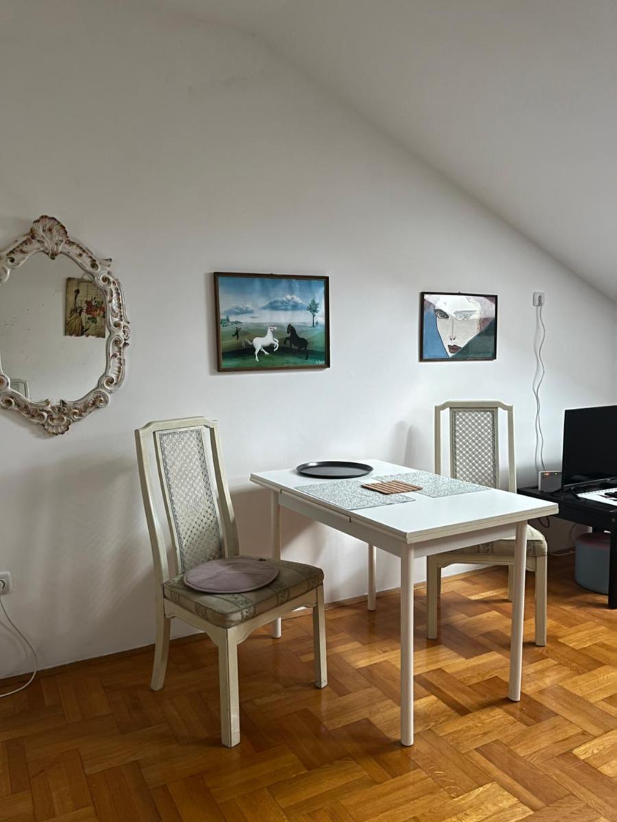 Glorija - Housity