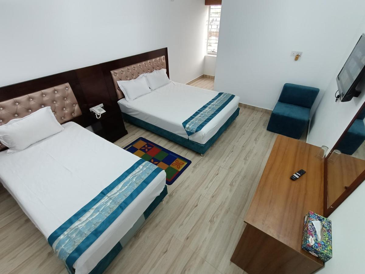 Suitetrails - Hotel D-Palace