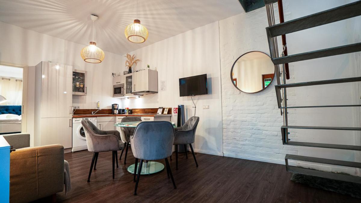 Suitetrails - Boxi Jungle House - unique in Friedrichshain - 3BR