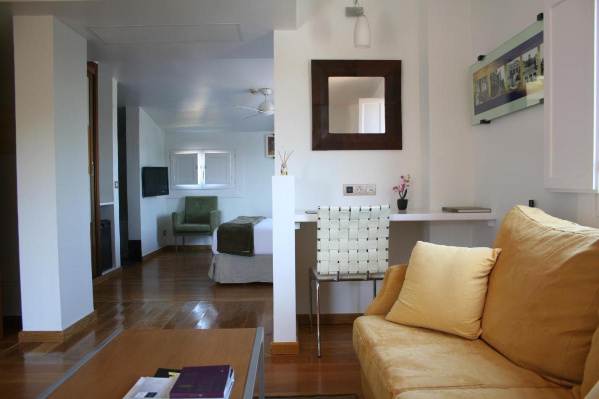 Zona de estar de Hotel Boutique Mas Passamaner