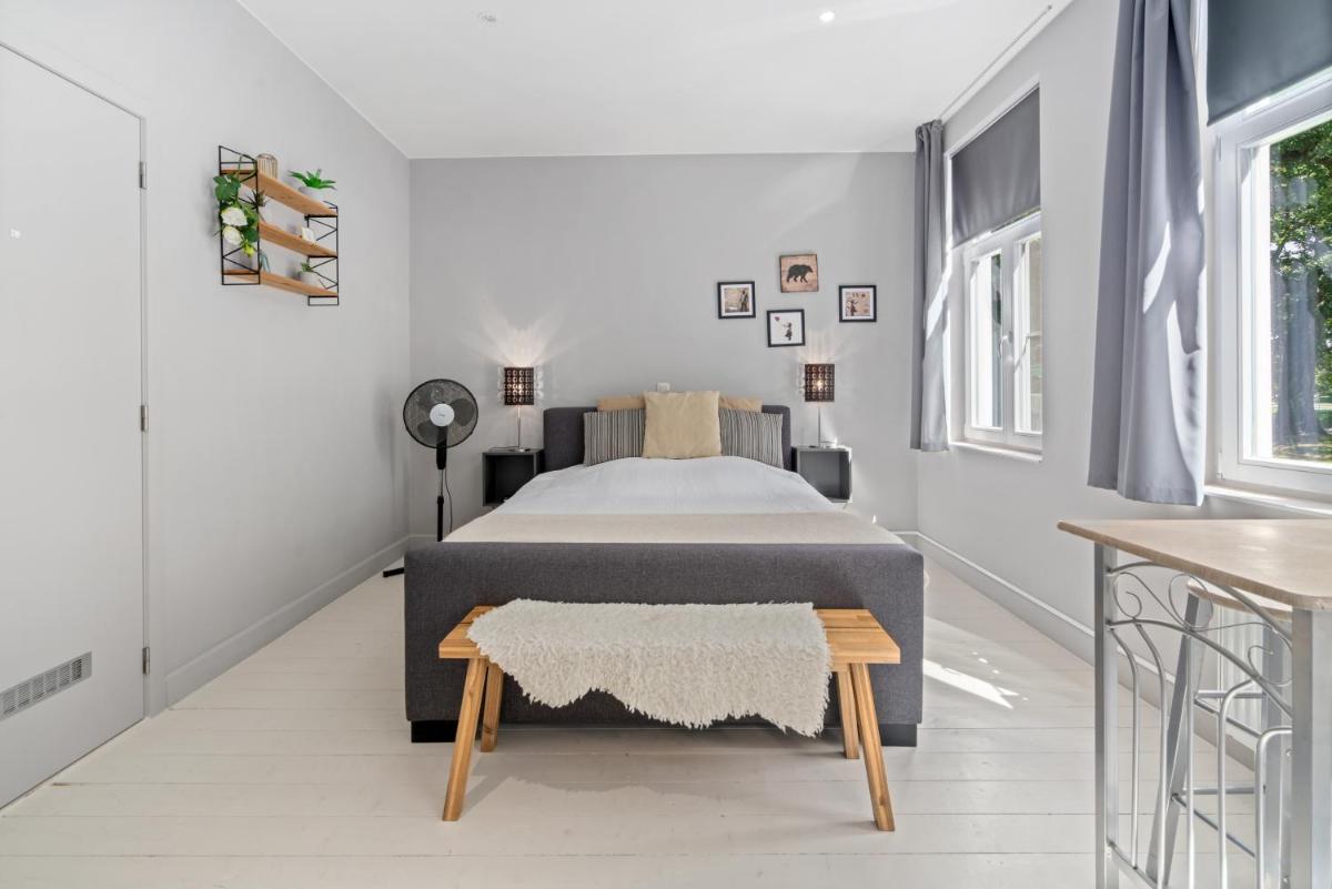 Spacious Guest Suites near Historic Market - 5 Min Walk - Housity