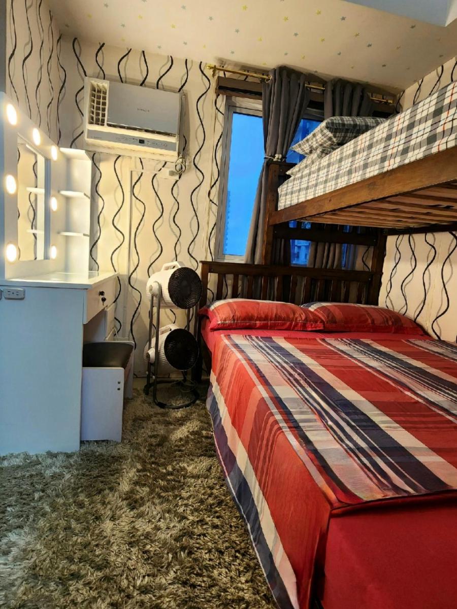 High-Tech Studio at Grass Residences -2 persons only, Quezon City - Housity