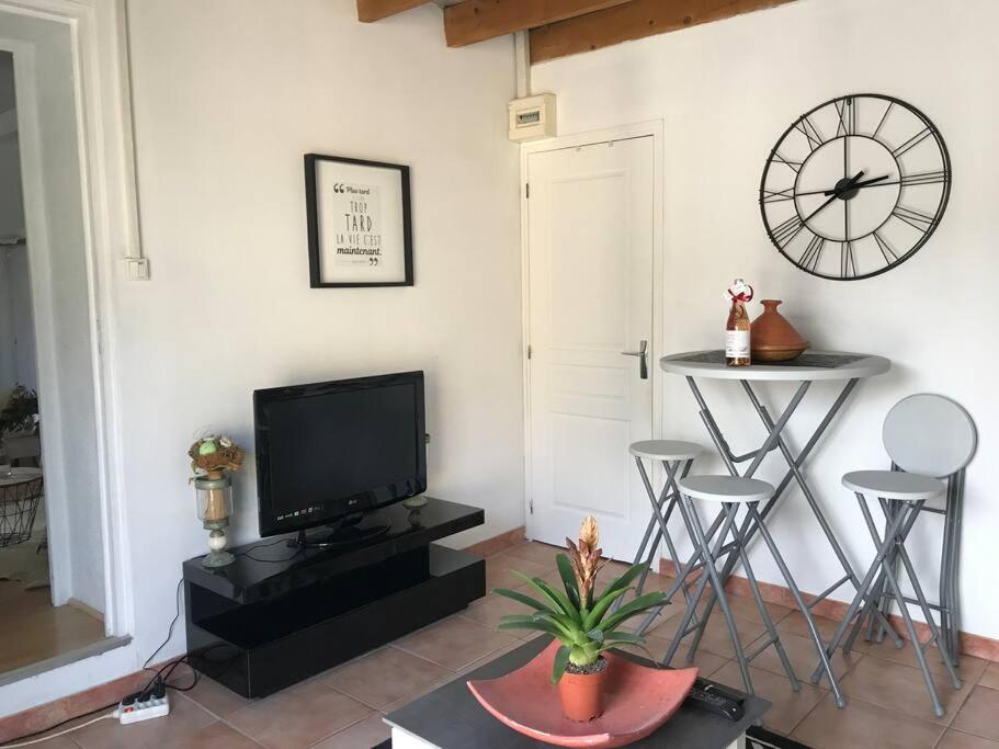 Très beau T2 dans mas . - Housity