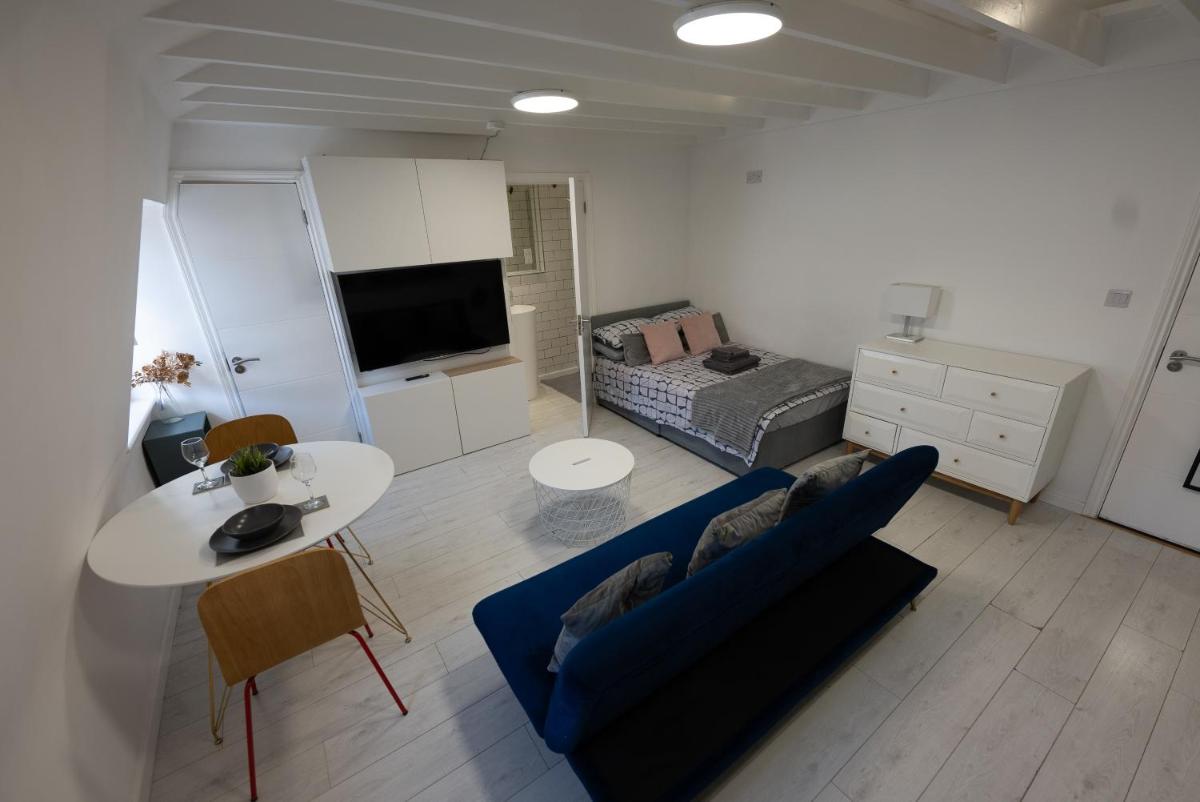 Central Brighton modern one bed apartments - Housity