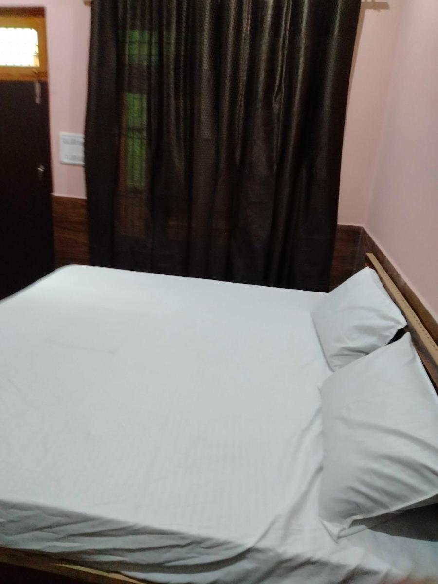 OYO HOME Grand - Housity