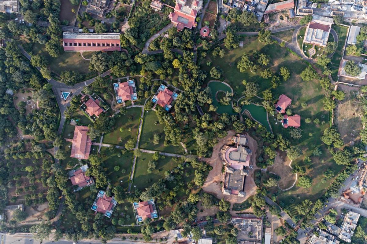 Raj Niwas Palace - Housity