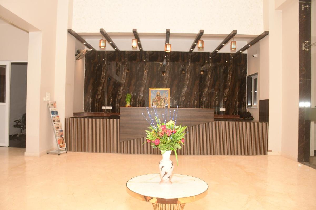 Kankidham Lords Inn - Housity