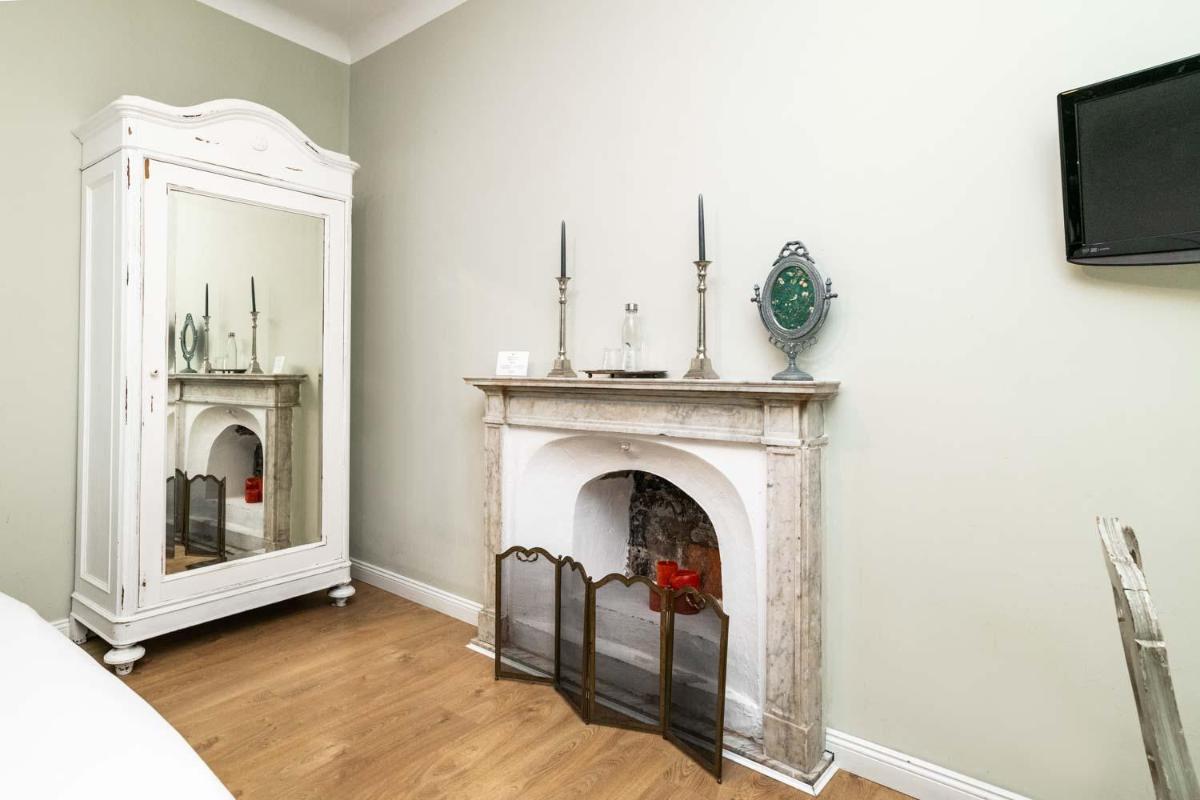 La Piazzetta Rooms & Apartments - Housity
