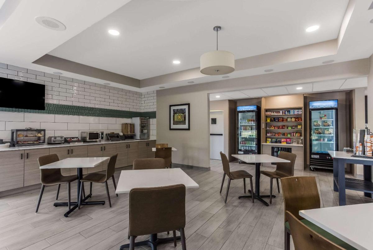 MainStay Suites Bourbonnais - Kankakee - Housity