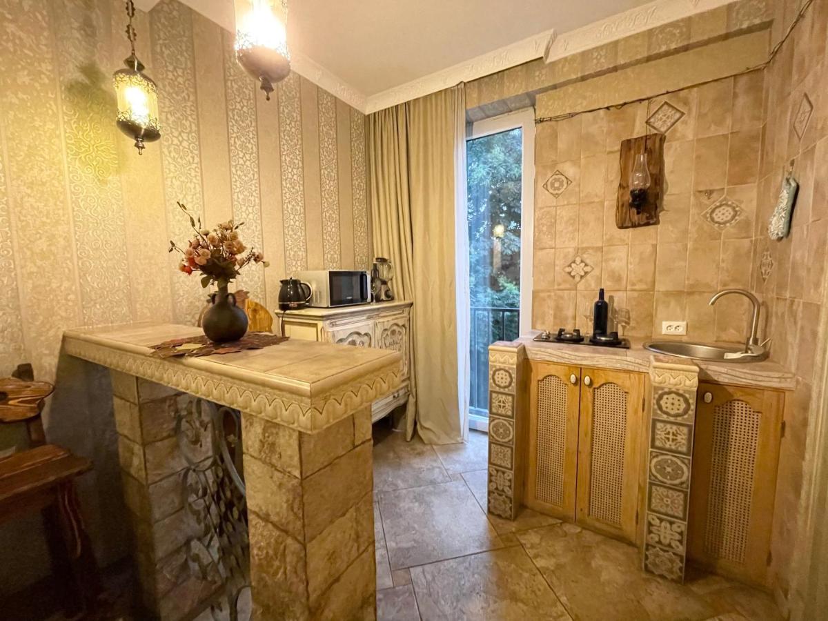 Suitetrails - Central Apartment