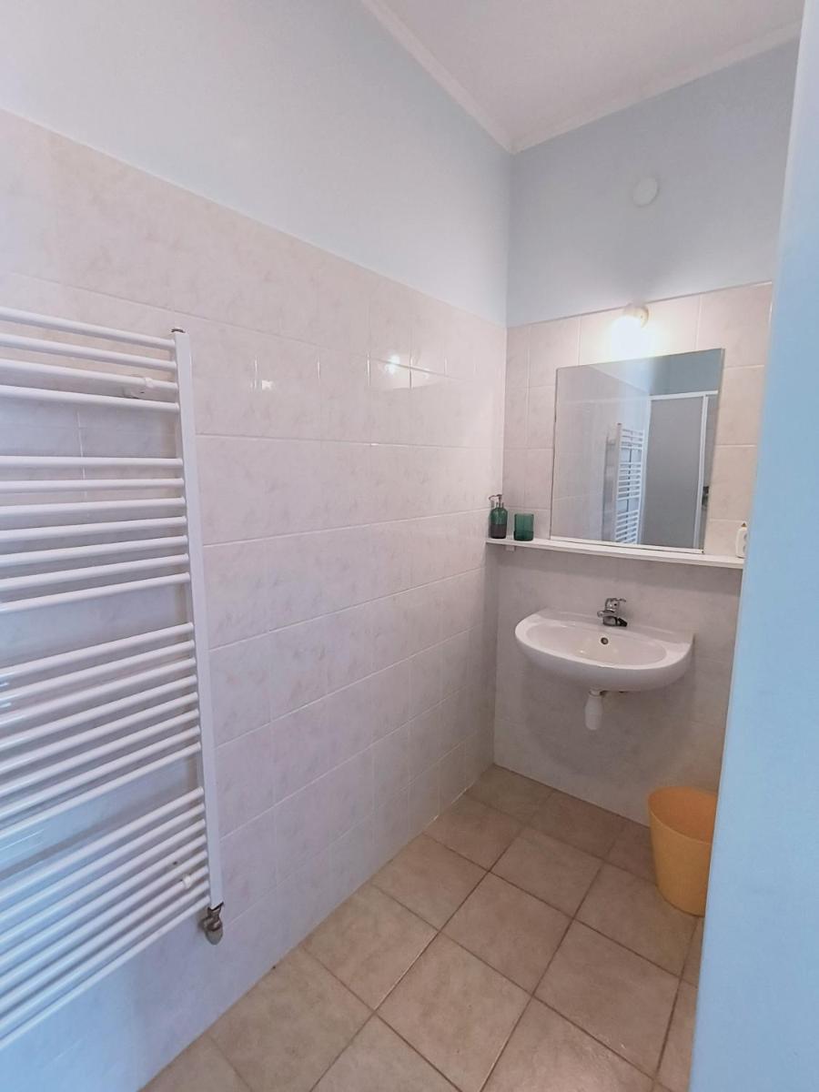 Suitetrails - Cozy Room with garden in Bratislava