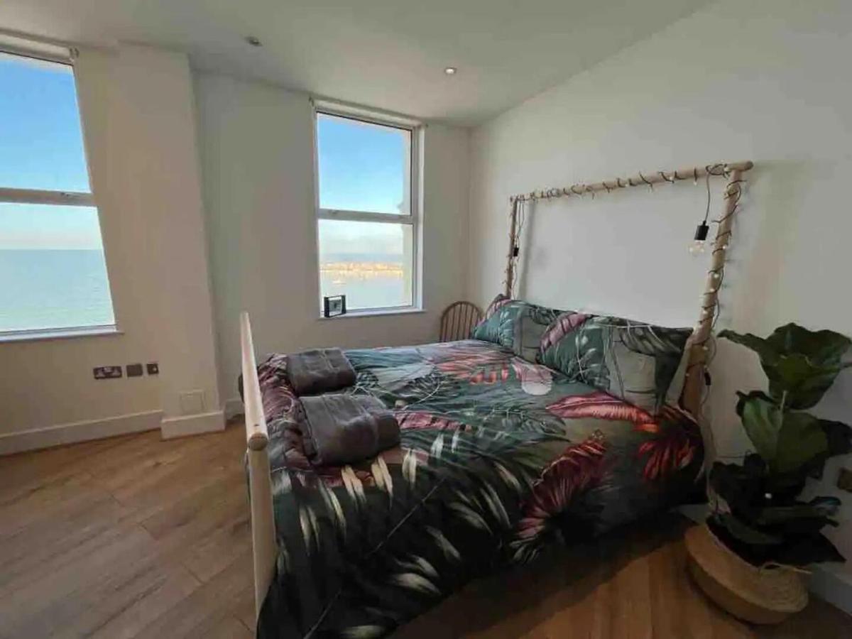 Margate - Sea View From Every Room - Housity