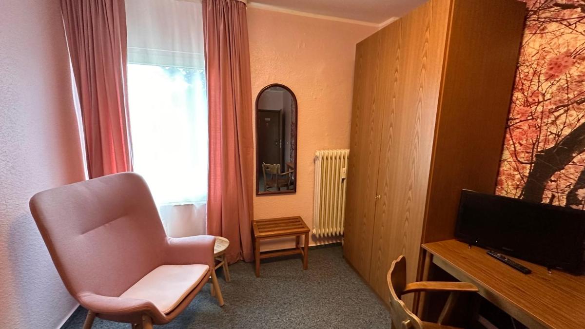 Bartels Stadt-Hotel - Housity