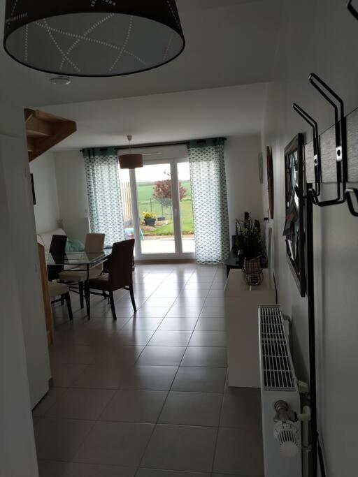 charmante maison au calme avec jardin, terrasse et jacuzzi - Housity
