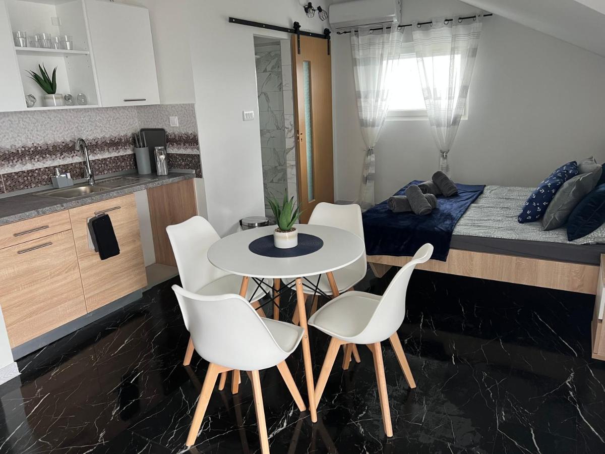 Villa Laki Rab - Housity