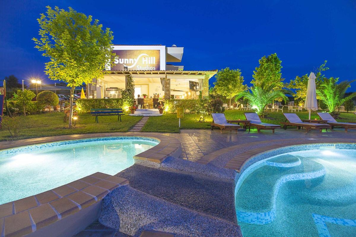 Sunny Hill - Housity