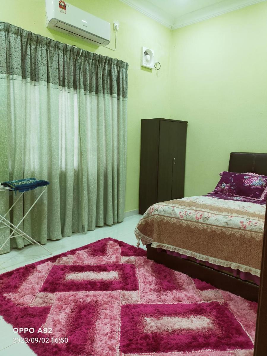 Ulya Homestay 1 - Housity