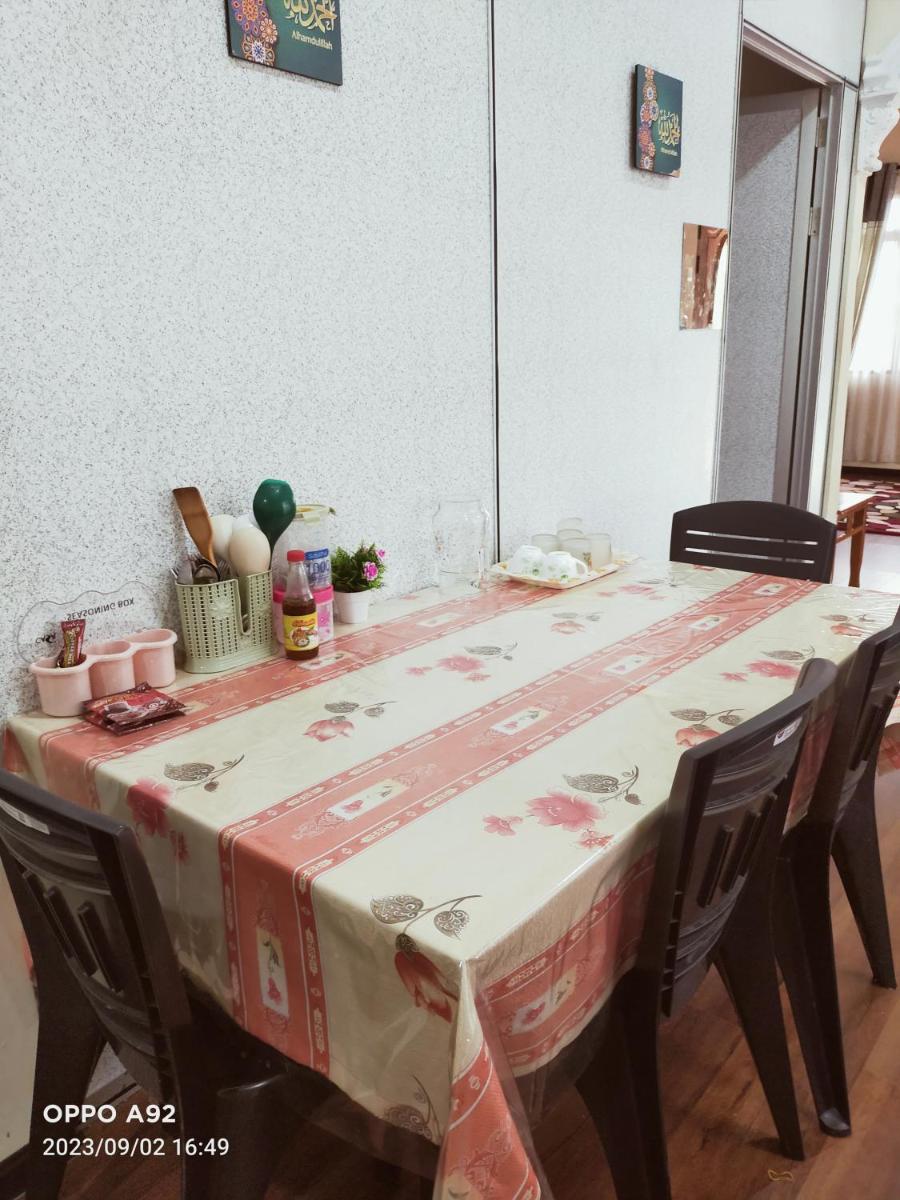 Ulya Homestay 1 - Housity