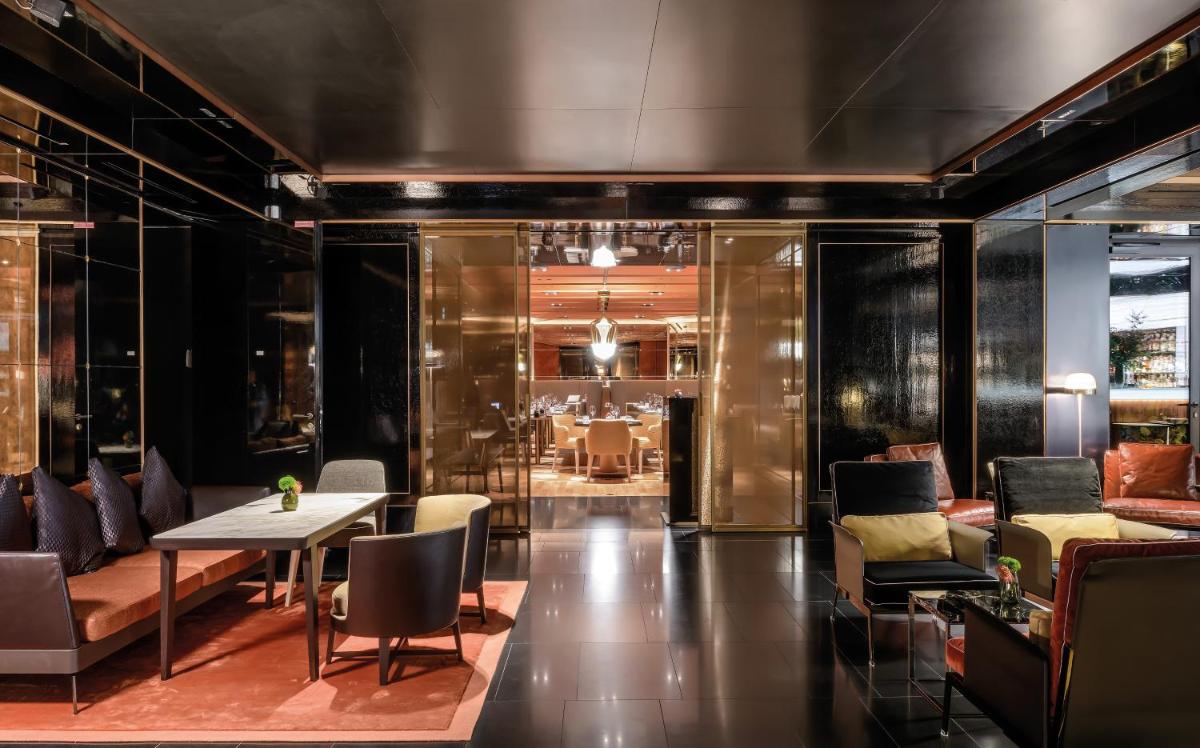 Coin salon dans l'établissement Bvlgari Hotel Paris