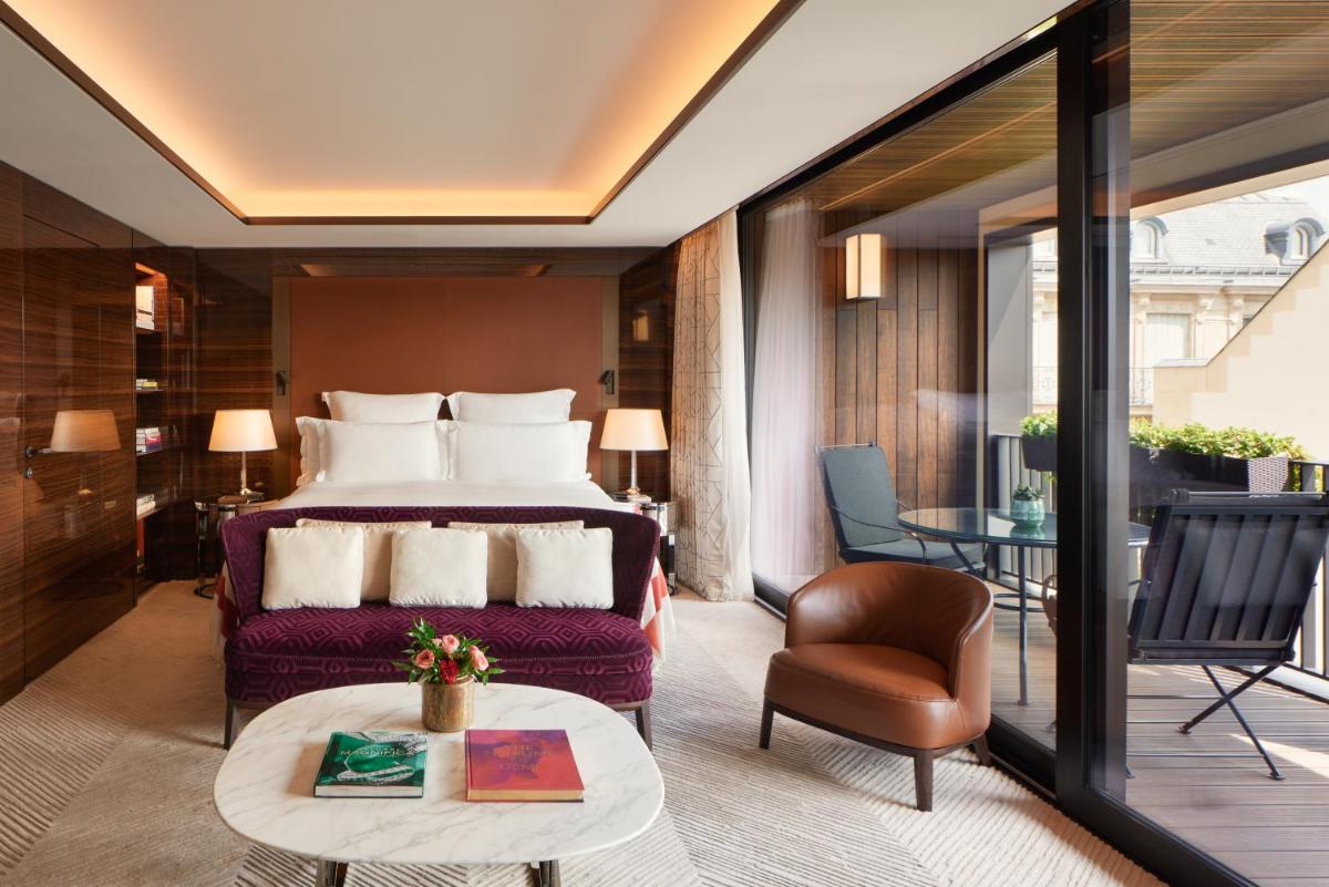Coin salon dans l'établissement Bvlgari Hotel Paris