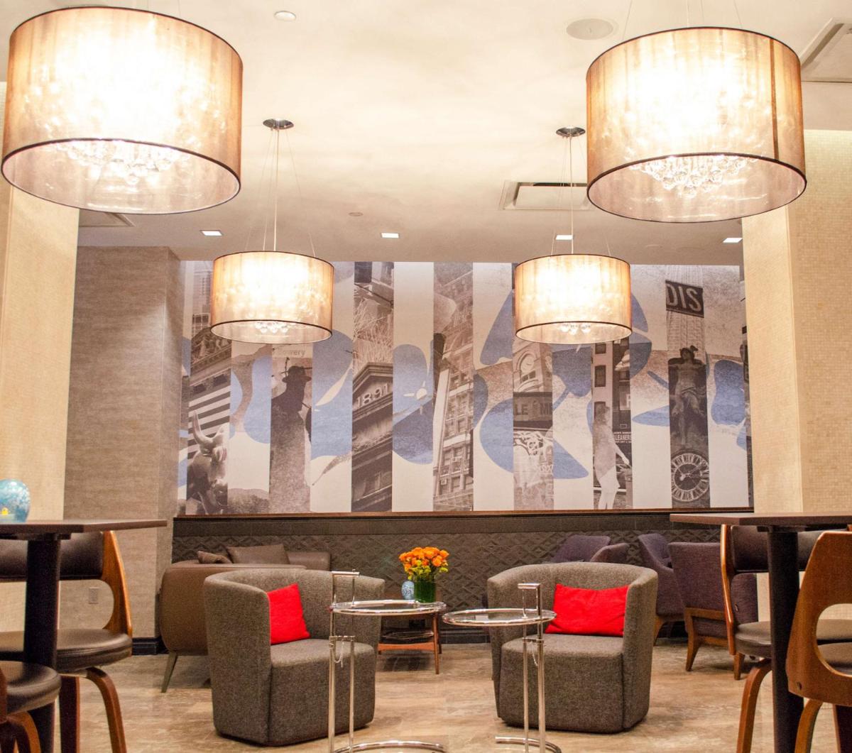 Distrikt Hotel New York City, Tapestry Collection by Hilton - Housity