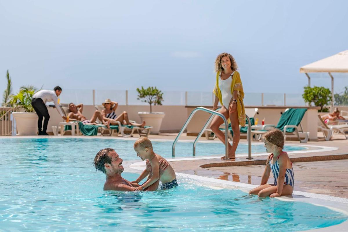 Os clientes hospedados em Florasol Residence Hotel - Dorisol hotels