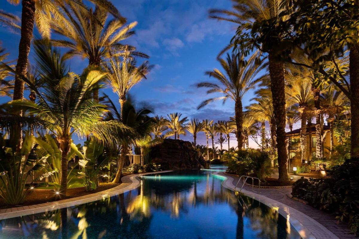 Piscina en o cerca de Unique Club at Lopesan Costa Meloneras Resort