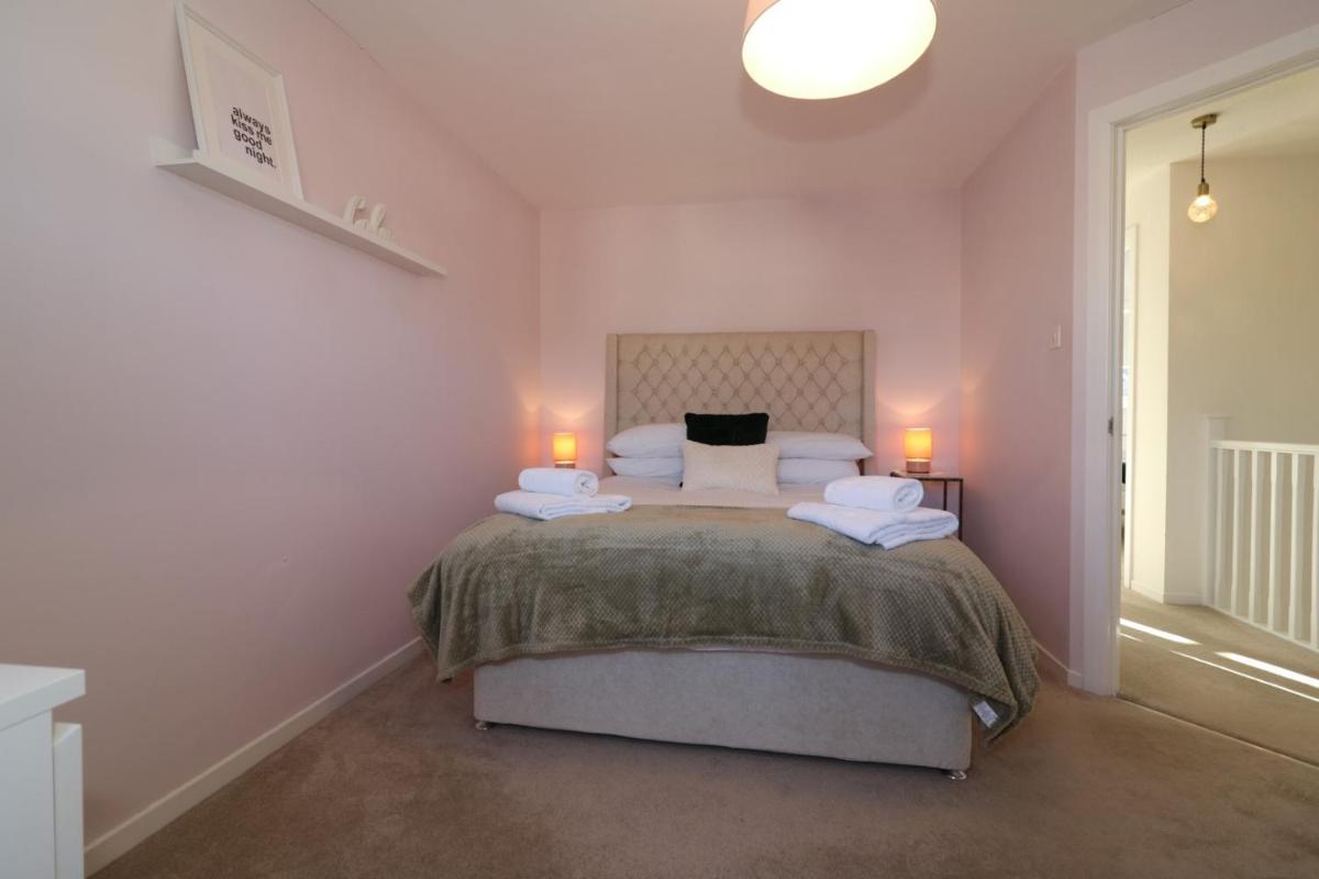 Signature - Colston House - Housity