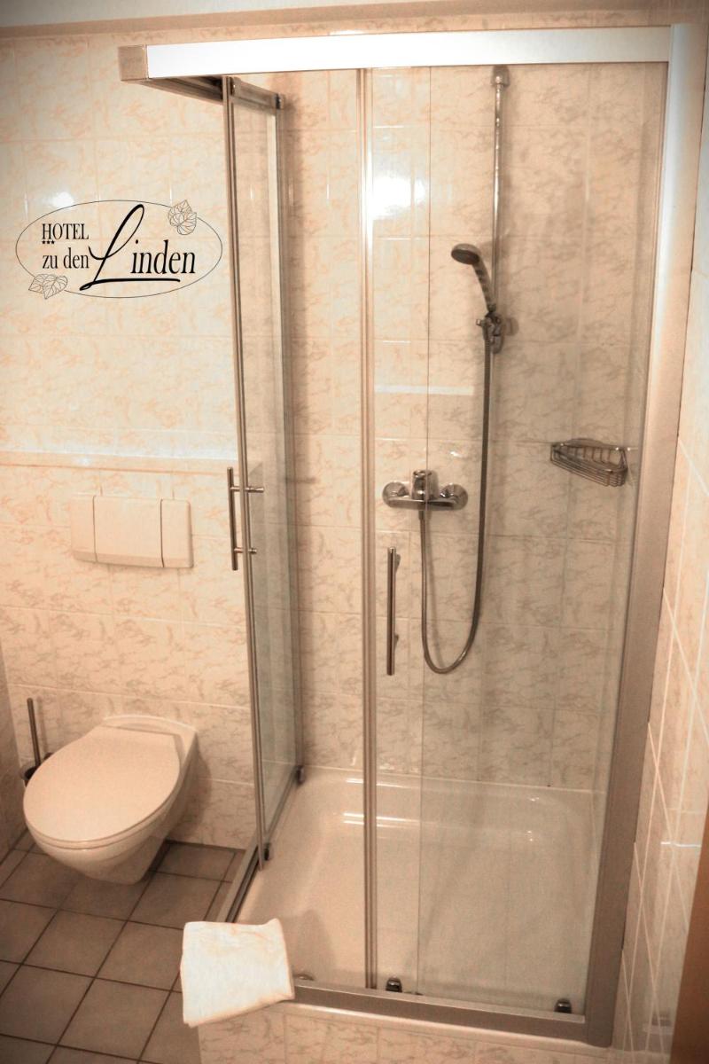 Hotel zu den Linden - Housity