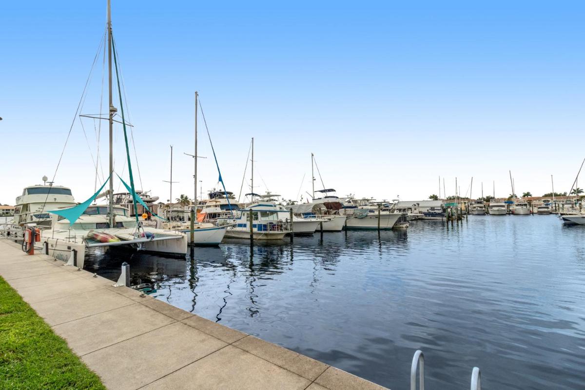 Port of the Islands - Housity
