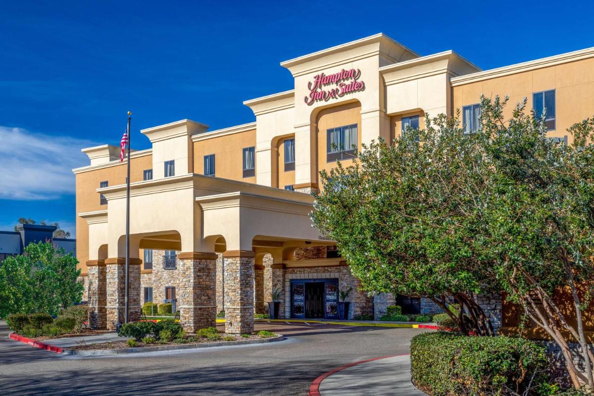 Hampton Inn & Suites Sacramento-Elk Grove Laguna I-5 - Housity